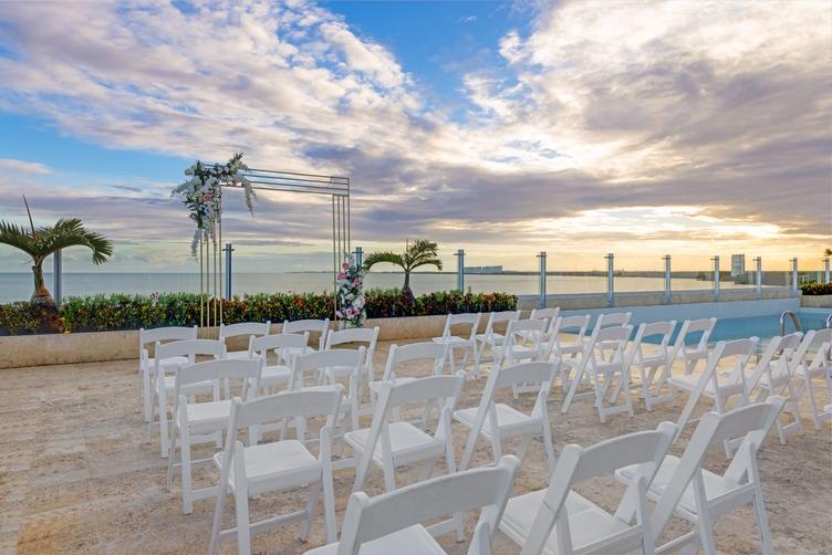 Residence Inn By Marriott Cancun Hotel Zone Ngoại thất bức ảnh
