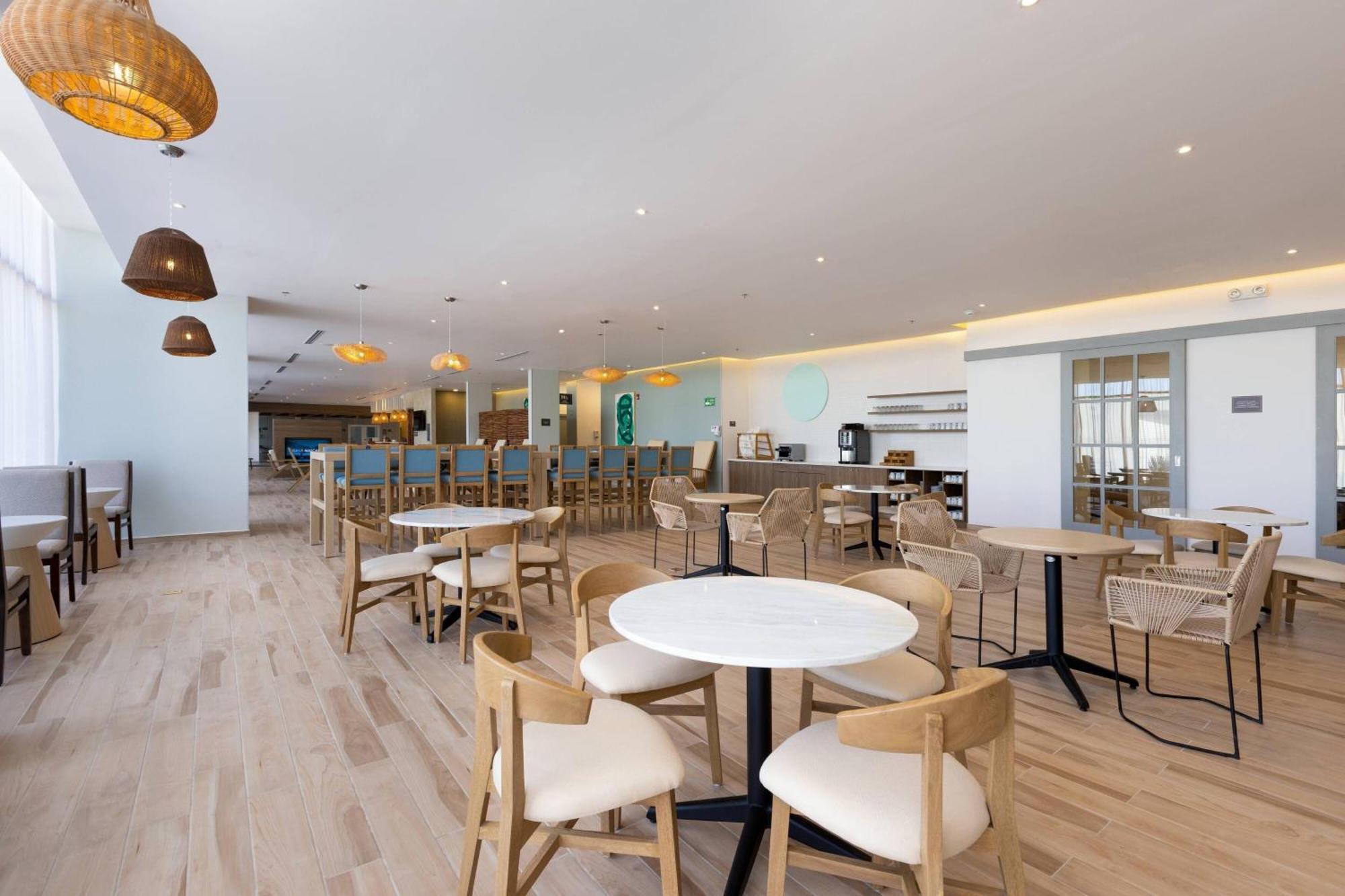 Residence Inn By Marriott Cancun Hotel Zone Ngoại thất bức ảnh