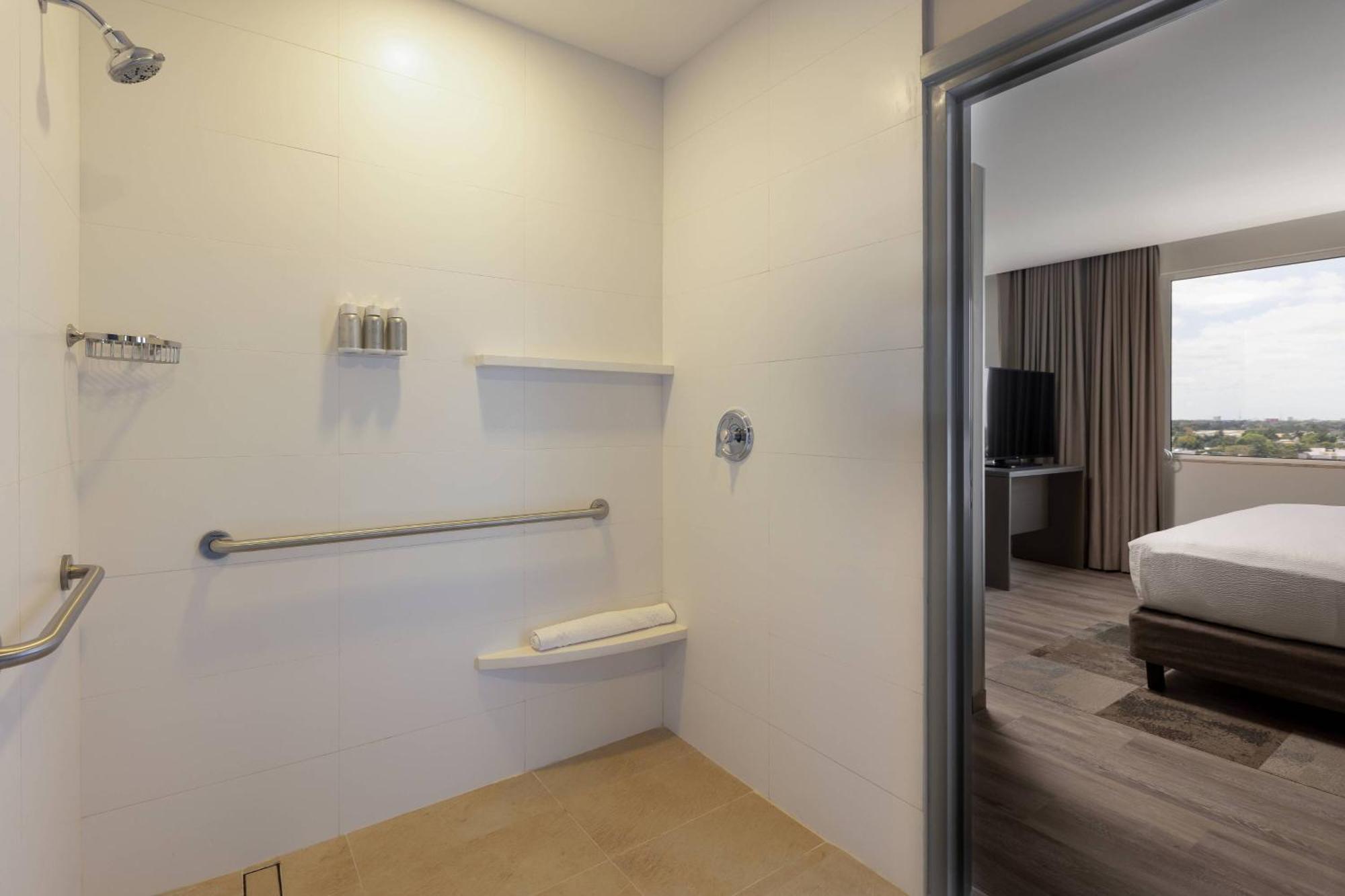 Residence Inn By Marriott Cancun Hotel Zone Ngoại thất bức ảnh