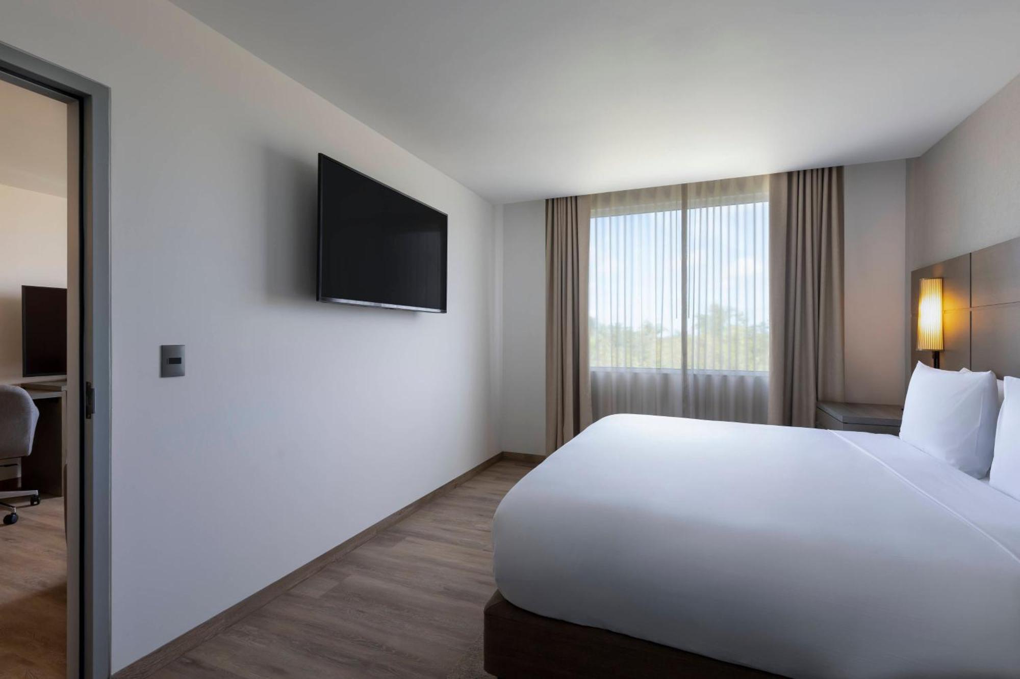 Residence Inn By Marriott Cancun Hotel Zone Ngoại thất bức ảnh
