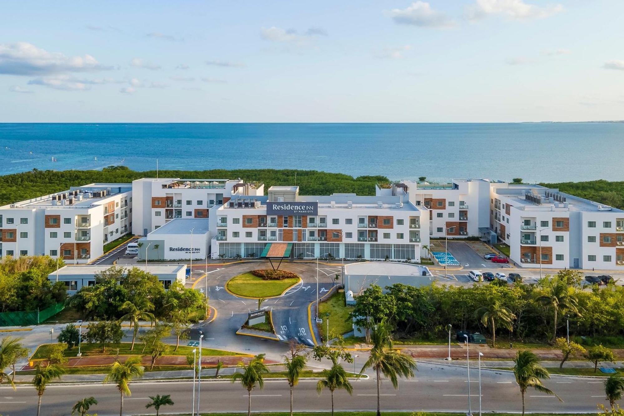 Residence Inn By Marriott Cancun Hotel Zone Ngoại thất bức ảnh